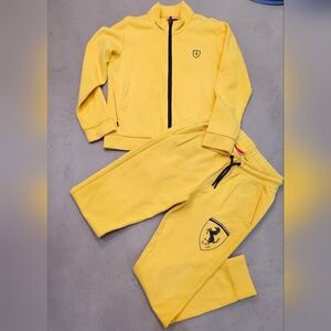 Beautiful Ferrari sweatshirt set.